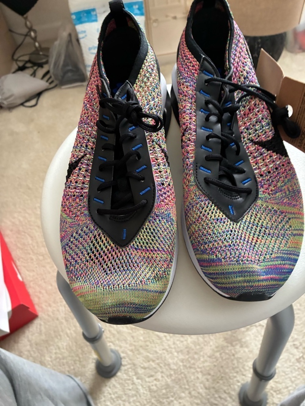 Nike Air Flynit size 9.5 Brand New- NWT - Picture 3 of 7